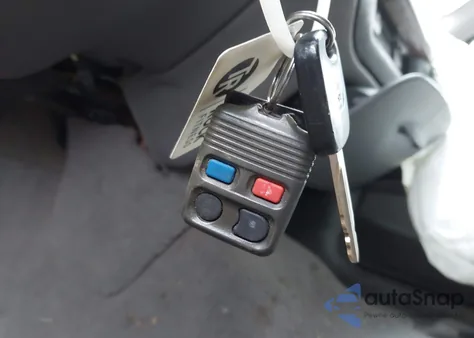 1999 Mercury Grand Marquis Ls z USA, uszkodzony, nr VIN 2MEFM75W9XX725966